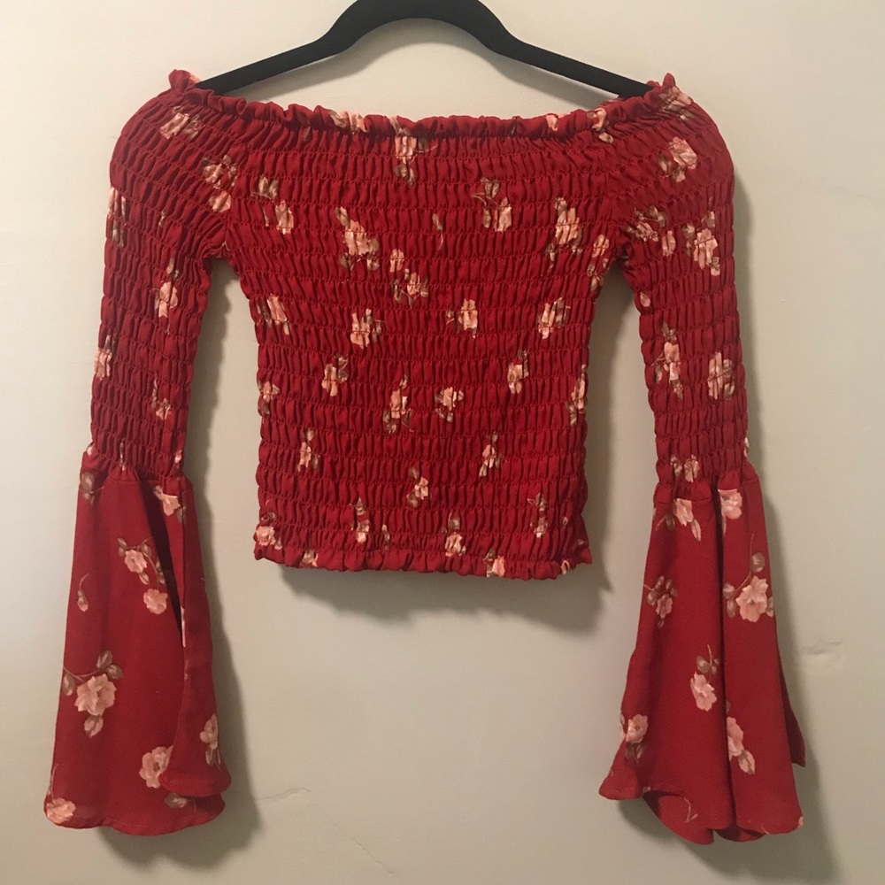 Red floral top w bell sleeves